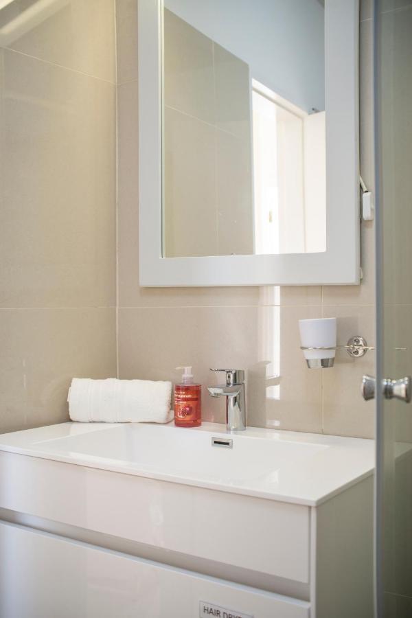 Disa Park 16th Floor With Views Apartment *